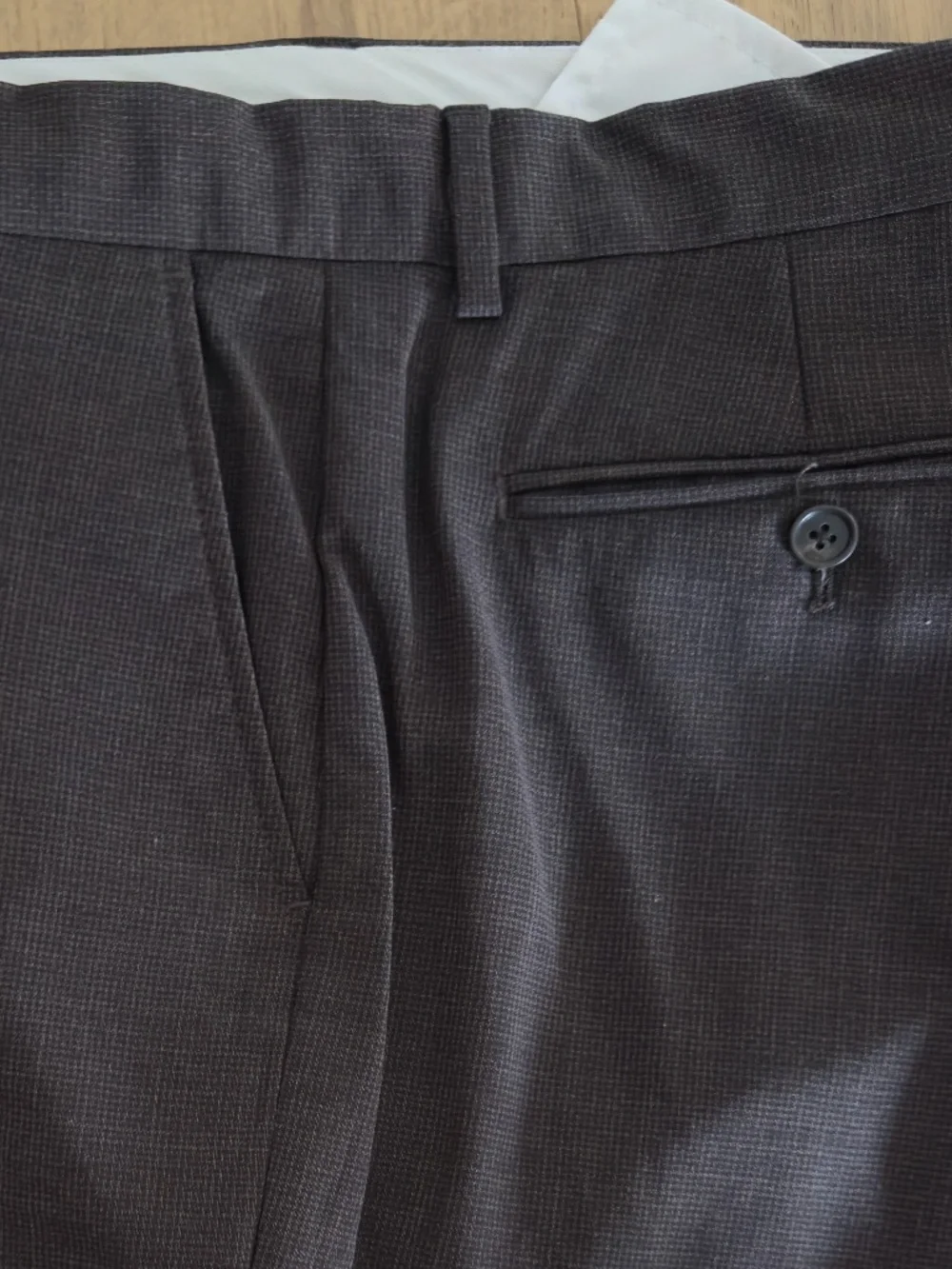 Banana Republic Men's Dress Pants - Brown Houndstooth - Wool - Size 32x30 Slim